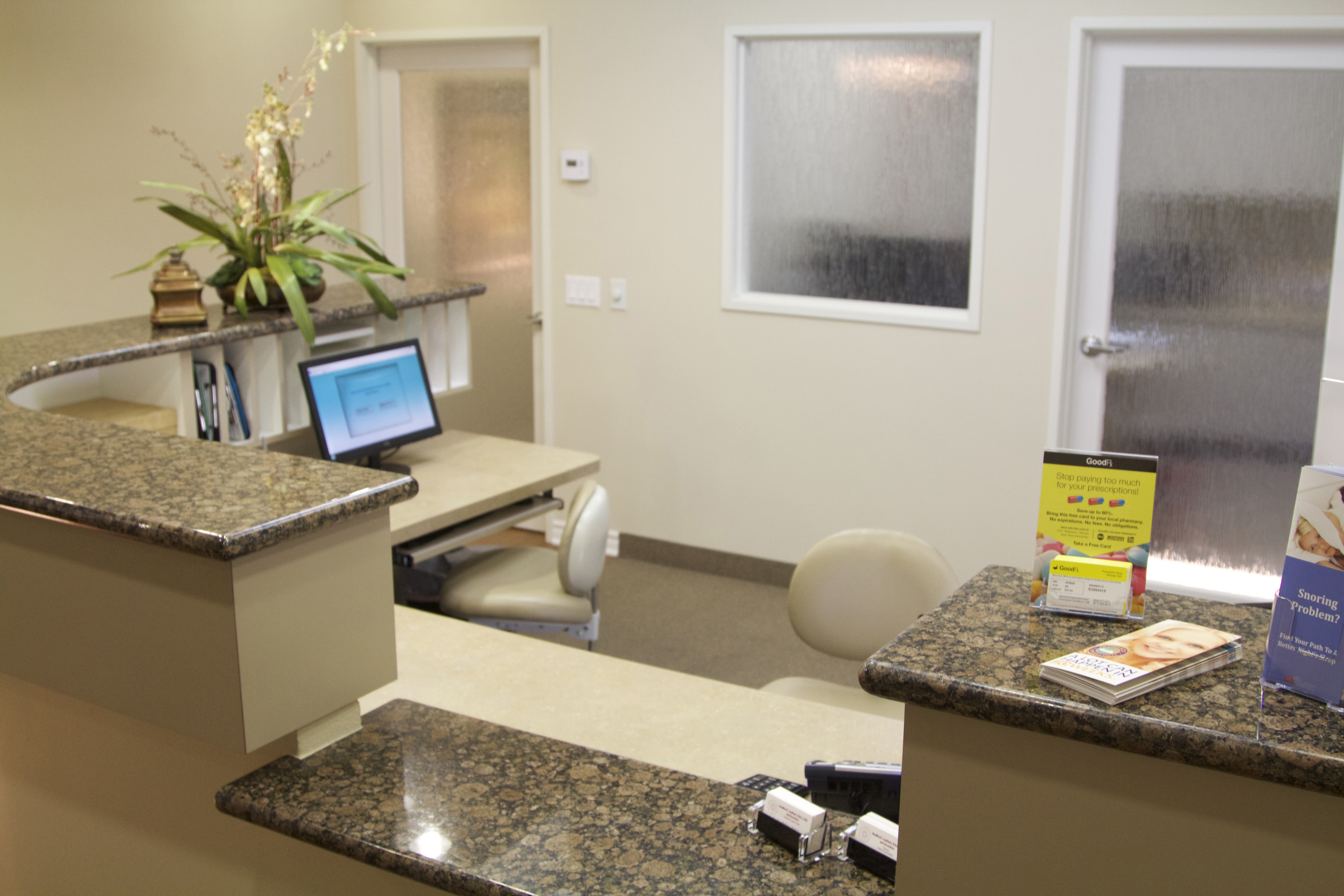 Tustin-Dental-Office-Front-Desk